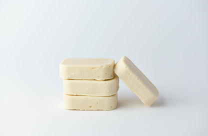 Твърд шампоан с бял лупин, кофеин и конопено масло